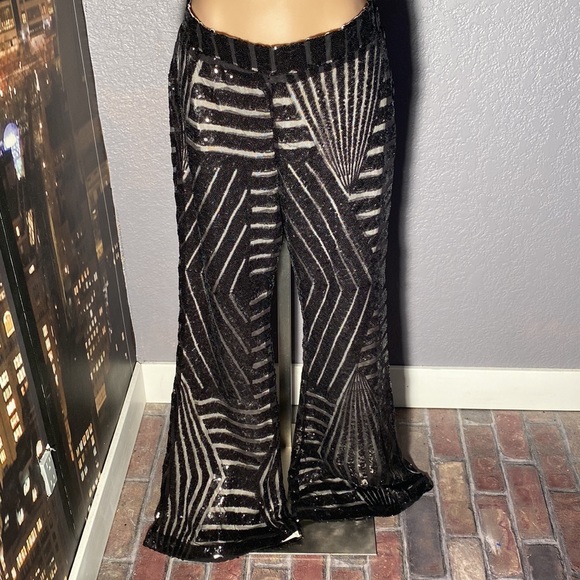 BEAUTIFUL!!- flare pants w mesh sequin design, cream lining, elastic waist - L - Picture 2 of 14